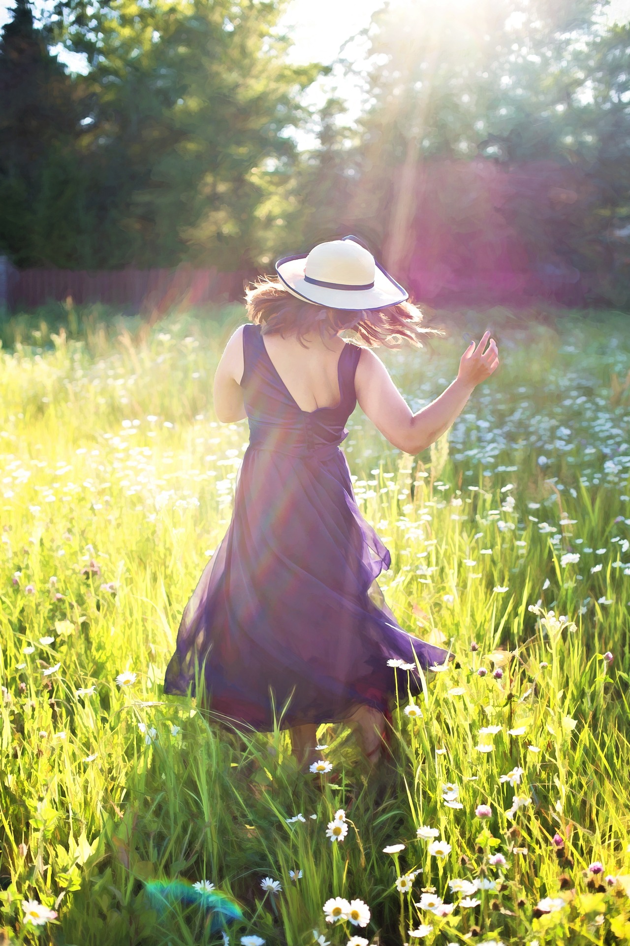 pretty-woman-in-field-820477_1920